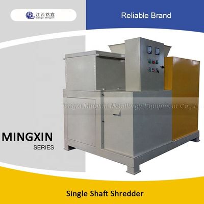 品質  Household Scrap tire plastic lump Cutter mini metal waste bottle chipper cardboard Foam single shaft shredders machine 工場